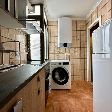 Apartment Spanish Style Flat Close To Center *