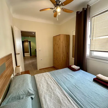 Spanish Style Flat Close To Center Apartment *
